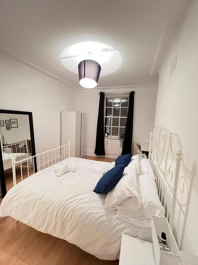 Lovely 2 Bed Flat In Soho! London Ngoại thất bức ảnh